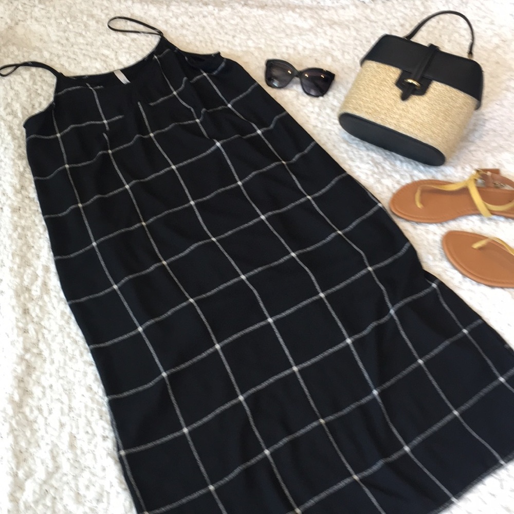 NWT Gilli  Maxi Checked Dress / Jumper w/Side Slit - Picture 16 of 16